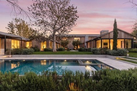 Investor Bruce Karsh Buys Grey Estate in L.A. for $68.82M